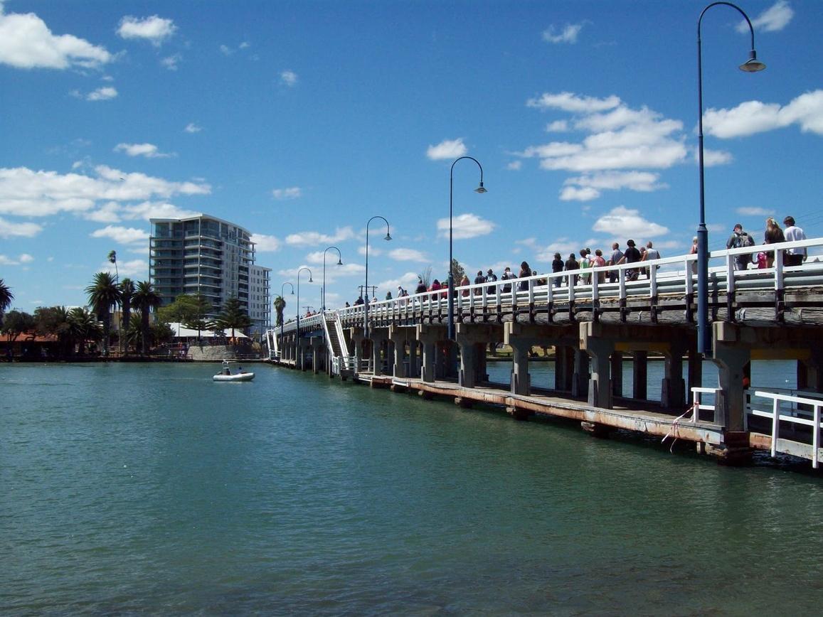 Mandurah Foreshore Motel エクステリア 写真